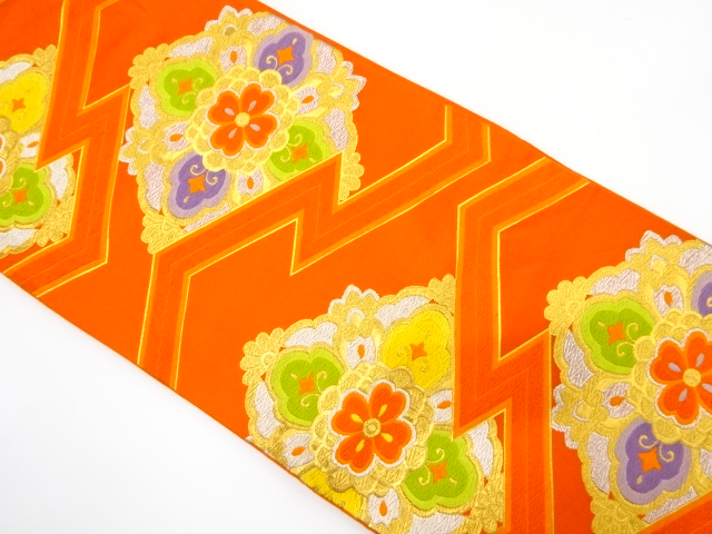 アンティーク　松皮菱に華紋織り出し袋帯（着用可）